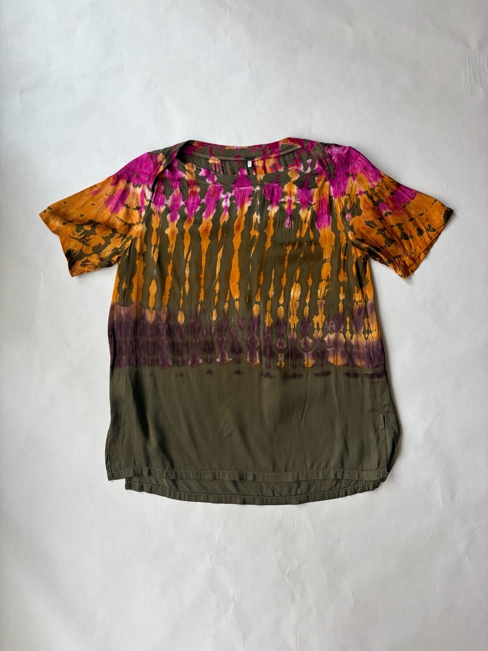Young Fabulous & Broke Olive Magenta Tie Dye Rayon Festival Blouse Top S NWOT